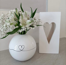 Carica l'immagine nel visualizzatore di Gallery, Vaso Sferico Porta Fiori