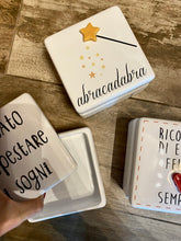 Carica l'immagine nel visualizzatore di Gallery, Scatola Ceramica Frasi