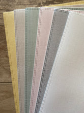 Carica l'immagine nel visualizzatore di Gallery, Tovaglietta Americana In Vinile