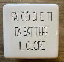 Carica l'immagine nel visualizzatore di Gallery, Scatola Ceramica Frasi