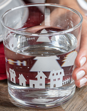 Carica l'immagine nel visualizzatore di Gallery, Bicchieri Villaggio Natale 6 pz.