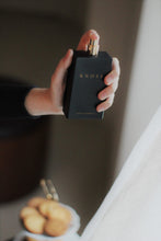 Carica l'immagine nel visualizzatore di Gallery, Spray per tessuti - Lady Like Biscuit