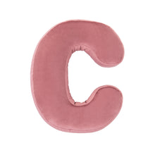 Carica l&#39;immagine nel visualizzatore di Gallery, Cuscino Lettera In Velluto Rosa Cipria

