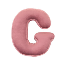 Carica l&#39;immagine nel visualizzatore di Gallery, Cuscino Lettera In Velluto Rosa Cipria
