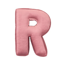 Carica l&#39;immagine nel visualizzatore di Gallery, Cuscino Lettera In Velluto Rosa Cipria
