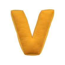 Carica l&#39;immagine nel visualizzatore di Gallery, Cuscino Lettera In Velluto Giallo
